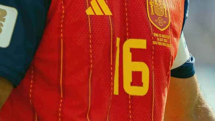 升班马主场看台与新翻修的场地(球迷与俱乐部对第一年的预期差)